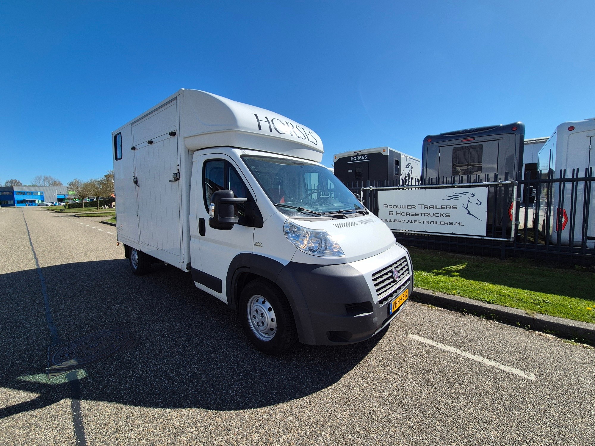Zeer mooie lichtgewicht horsetruck Fiat Ducato,56000km
